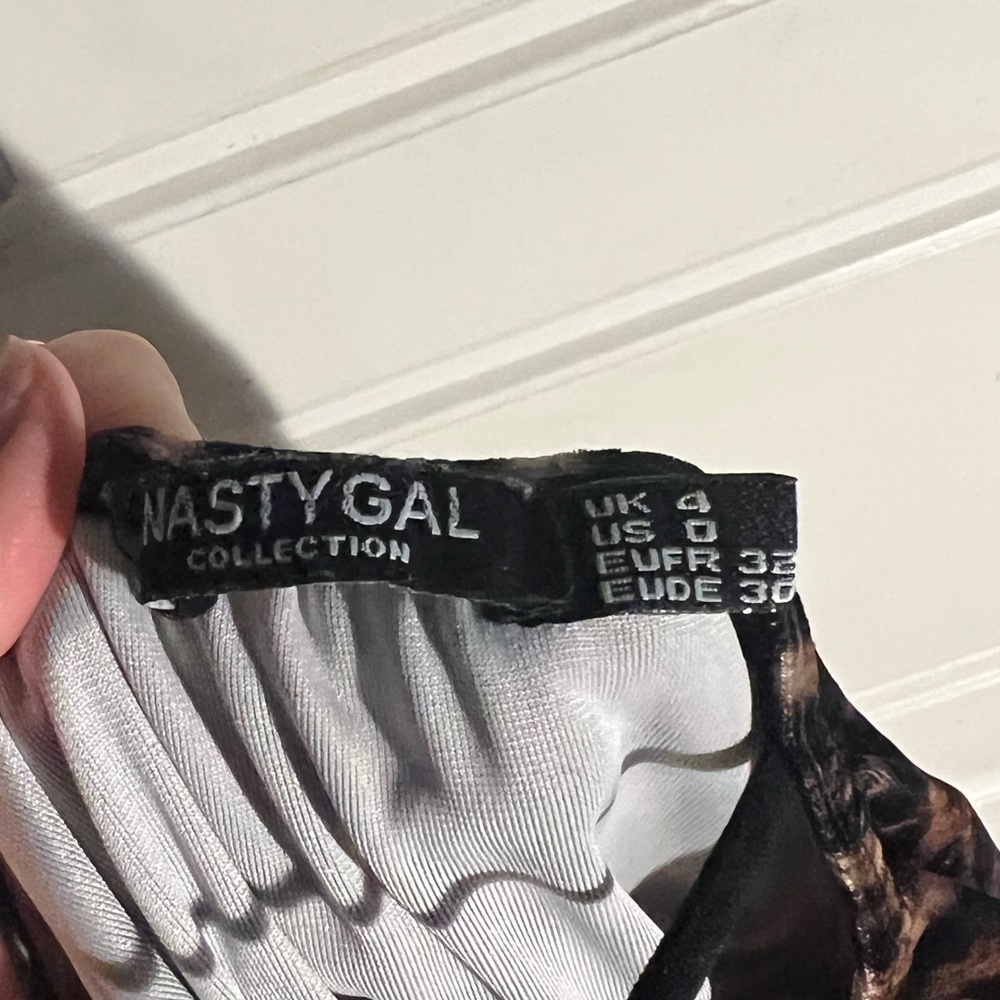 Nasty Gal Leopard Body Suit - Picture 4 of 5